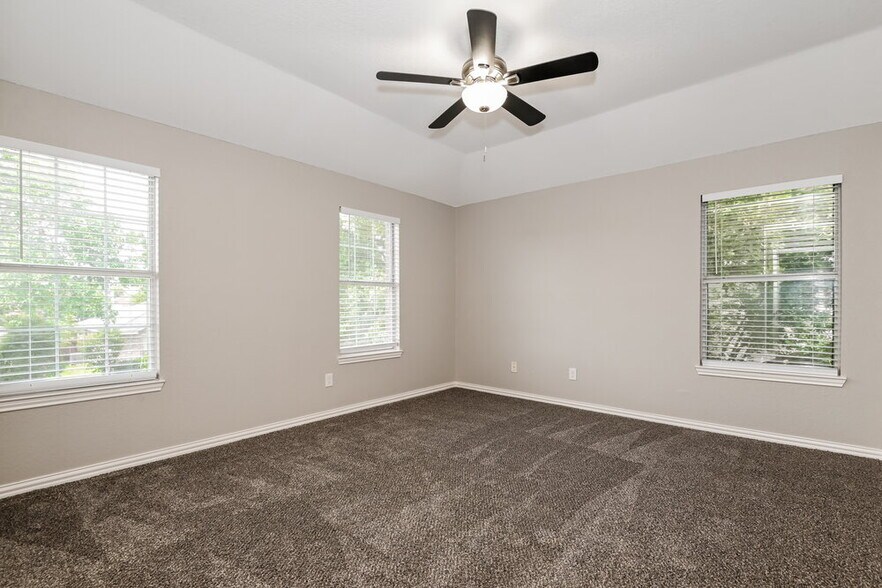 Building Photo - 1506 Rancho Dr