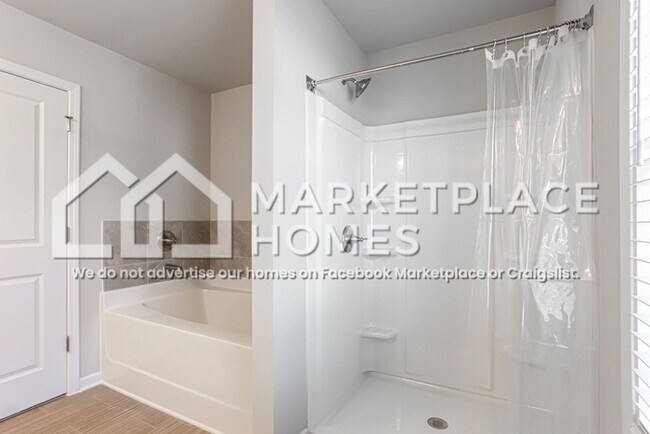 Building Photo - 207 W L Miller Dr