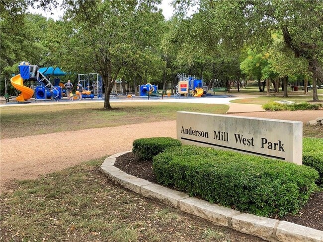 Building Photo - 1321 Piney Creek Ln