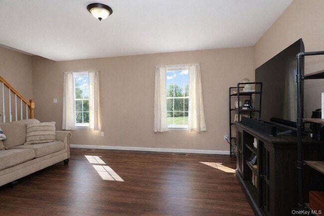 Building Photo - 2040 State Route 17k