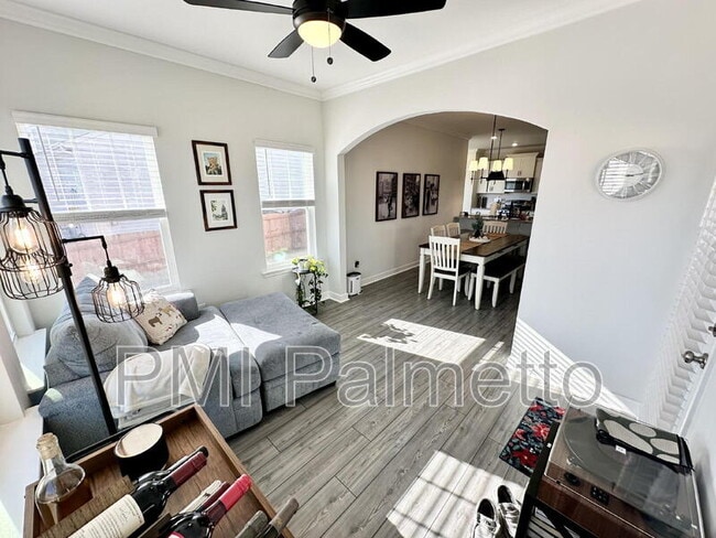 Building Photo - 1059 Ashcroft Cir