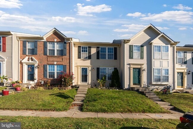 Building Photo - 5030 Finsbury Rd