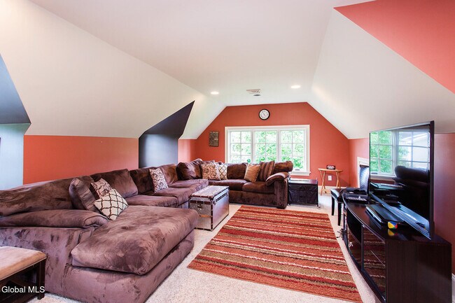 Building Photo - 106 Greenfield Ave