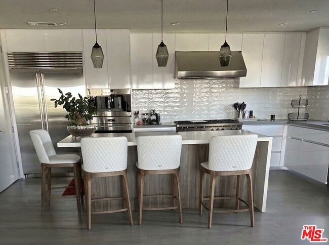 Building Photo - 17328 Tramonto Dr