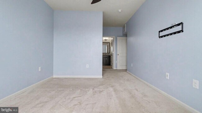 Building Photo - 43031 Foxtrail Woods Terrace