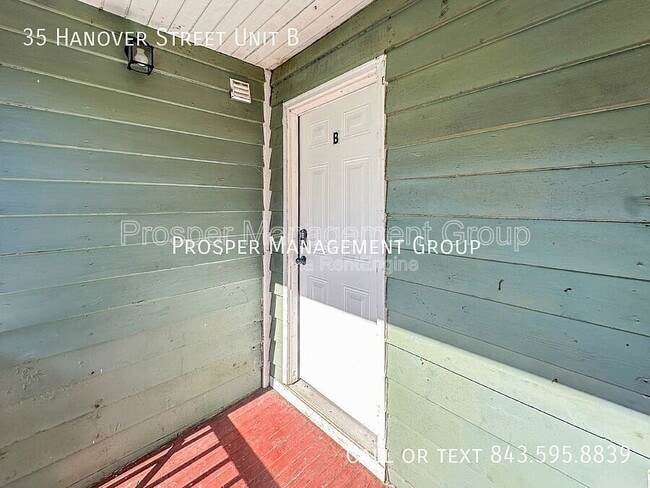 Building Photo - 35 Hanover St