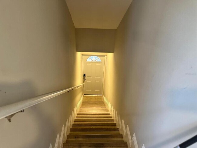 Building Photo - 244 Lexington Dr