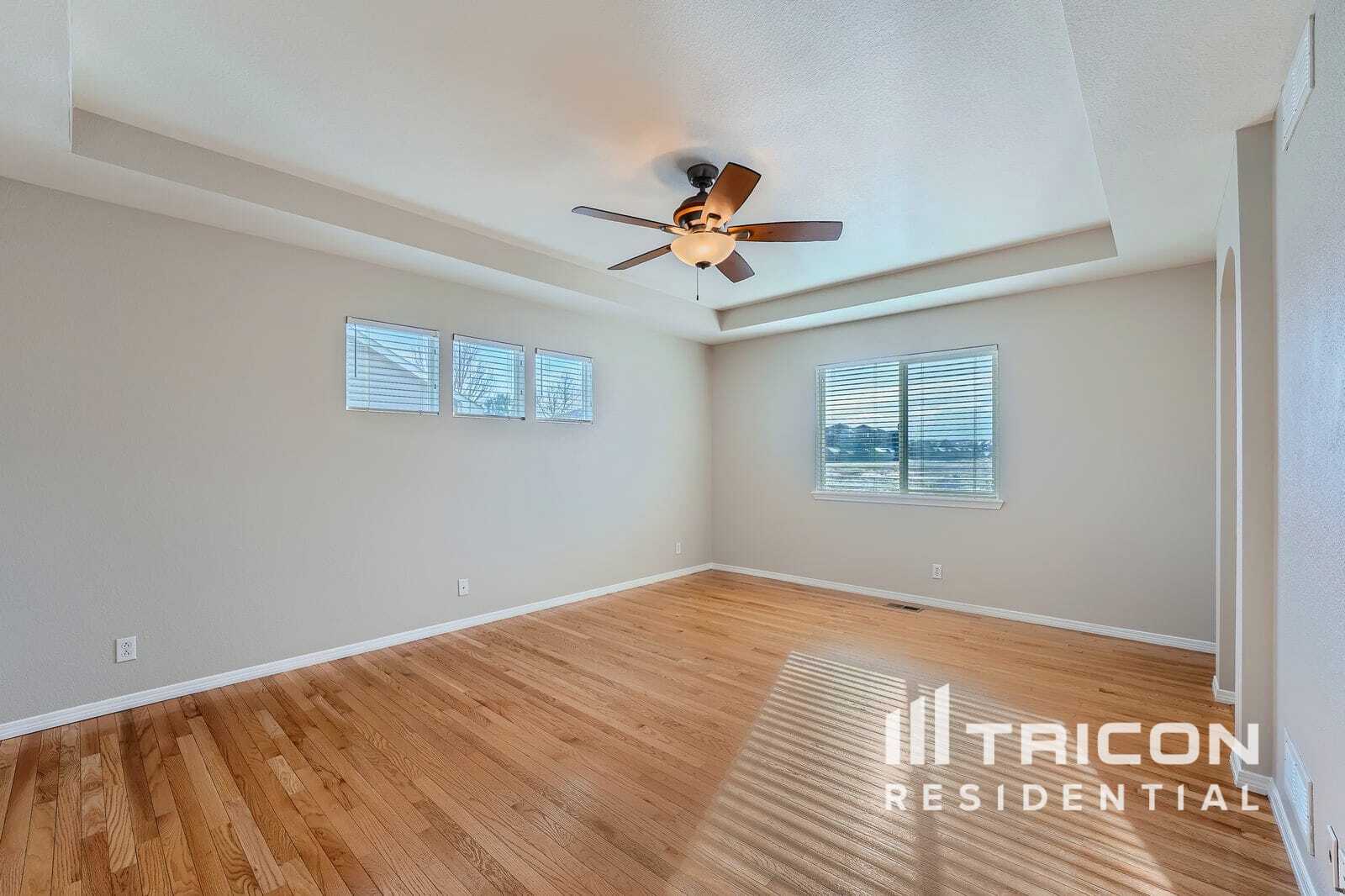 Building Photo - 1220 Sunset Way