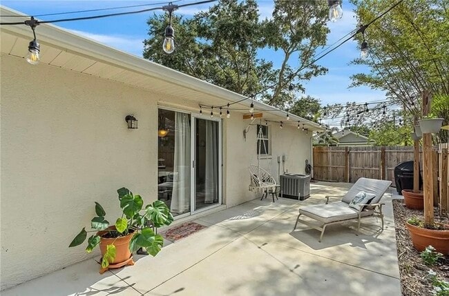 Building Photo - 1316 Charlotte Ave