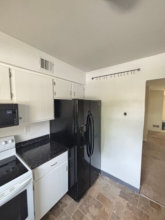 Building Photo - 3 bedroom Home for rent - Allentown