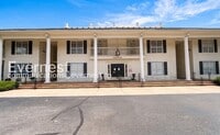 Building Photo - 2-Bed/2-Bath Home/Available Soon!