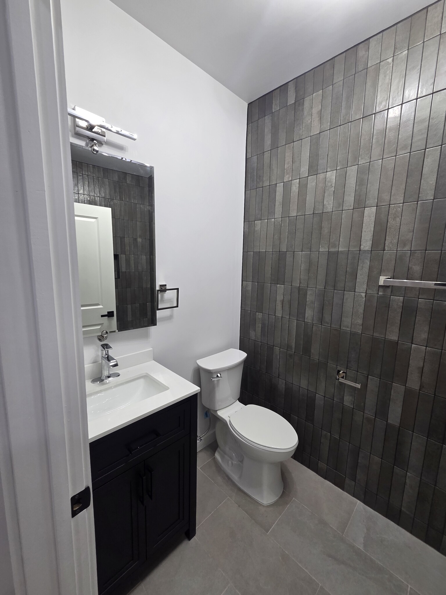 Building Photo - 13 Voorhees St