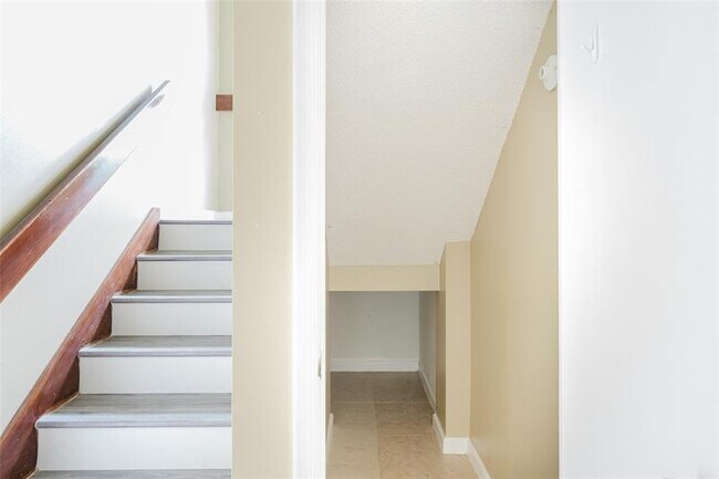 Building Photo - 9313 Ketay Cir