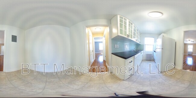 Building Photo - 812 Greenwood Cir