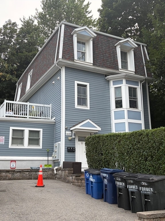 Building Photo - 35 Forbes St