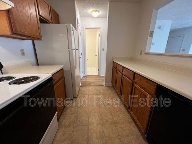 Building Photo - 1012 Ancestry Dr