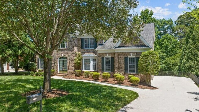 Building Photo - Beyond Stunning Home!