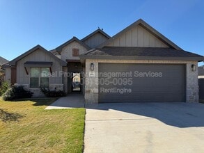 Building Photo - 801 N 5th St