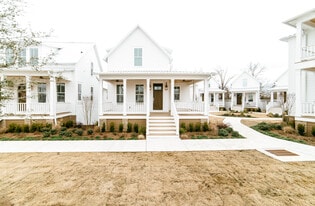 Building Photo - 2021 Loretta Parker Ln