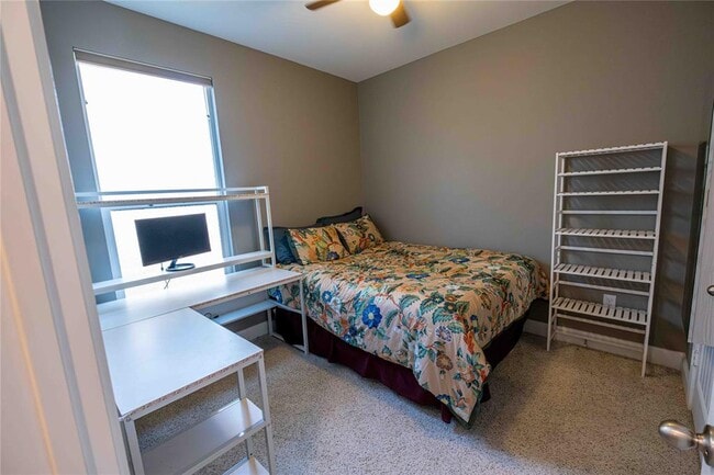 Building Photo - 7708 Nunsland Dr