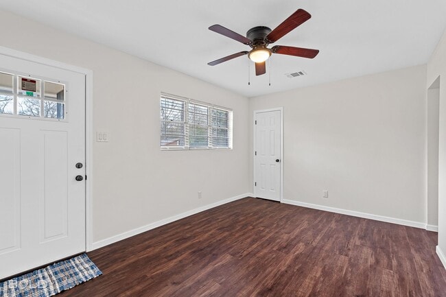 Building Photo - 308 Oregon Ave