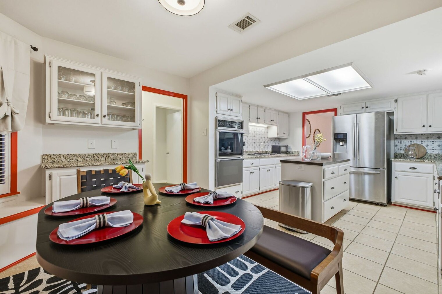 Building Photo - 310 Twisted Wood Dr