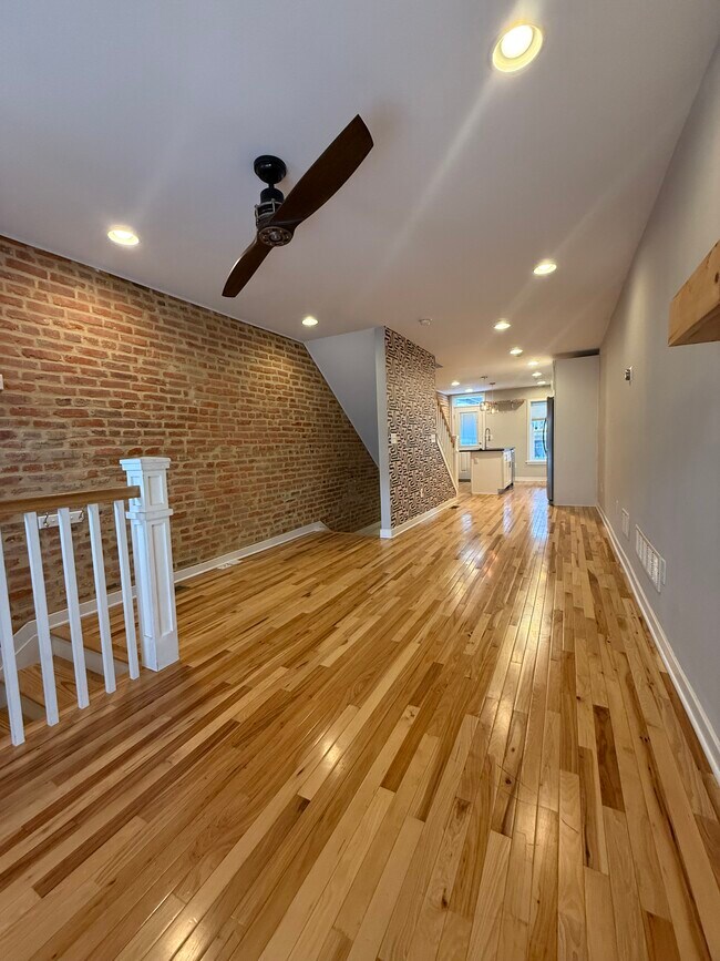 Building Photo - 149 N Potomac St