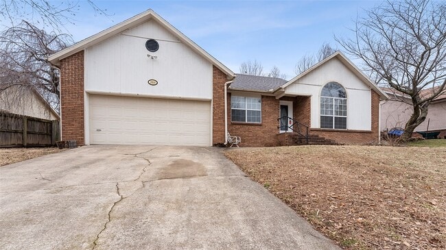 Building Photo - 2450 W Jane Cir Dr