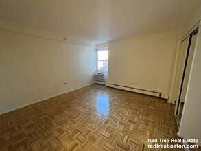 Building Photo - 185 Freeman St