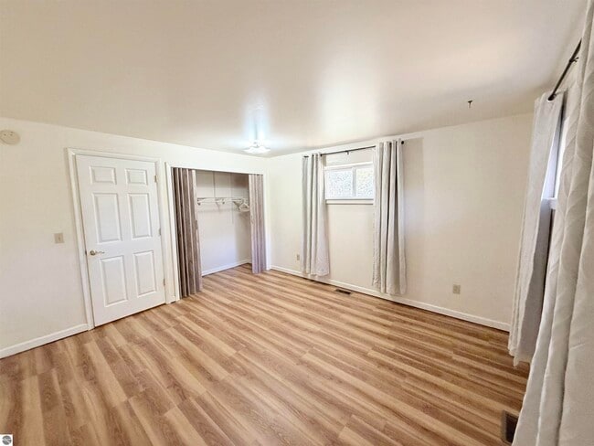 Building Photo - 8334 M-113