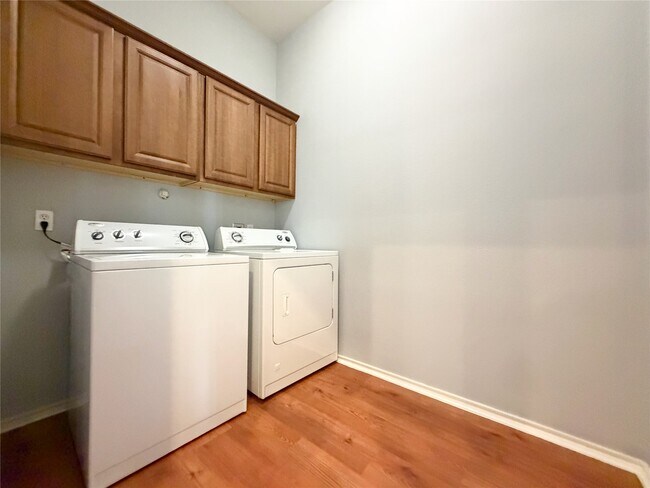 Building Photo - 1608 Holman St