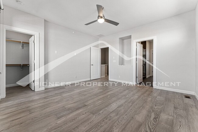 Building Photo - 6996 W Alaska Dr