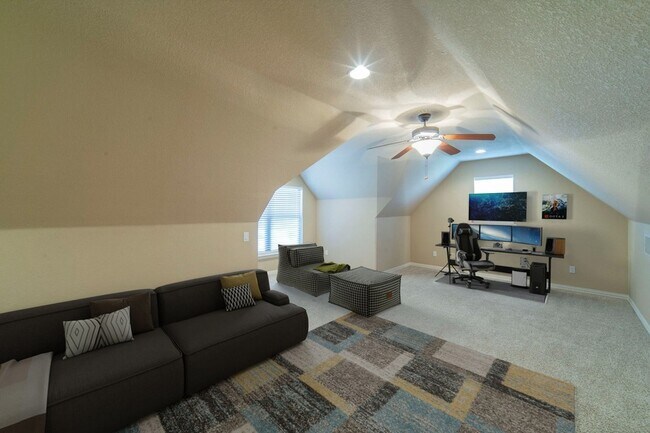 Building Photo - 190 Deer Creek Dr