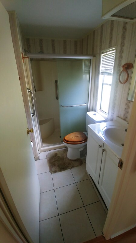 Building Photo - 5935 Camelot Dr N