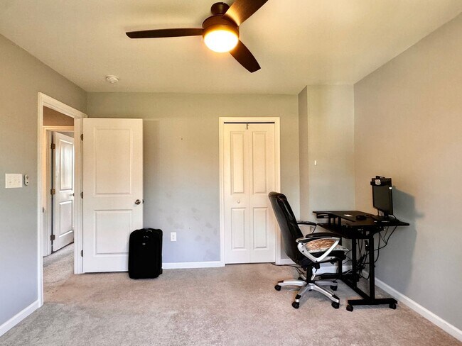 Building Photo - Close NGIC & Ruckersville area- Great two ...
