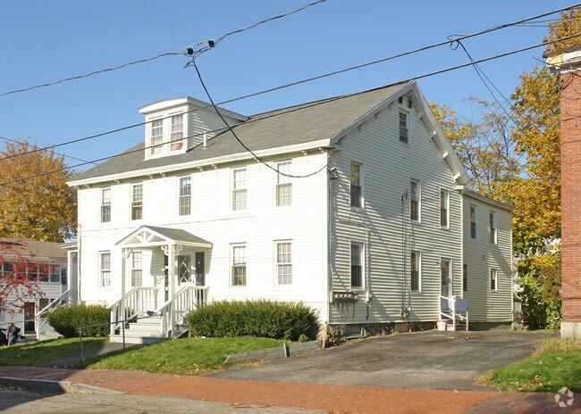 Primary Photo - 44 School St