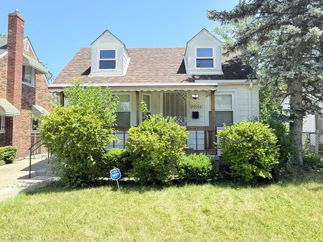 Primary Photo - Renovated 3-Bedroom Home – We Welcome Sect...
