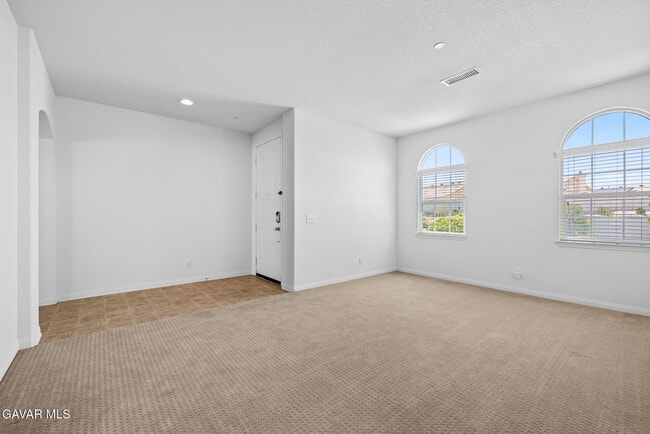 Building Photo - 37152 Waltham Pl