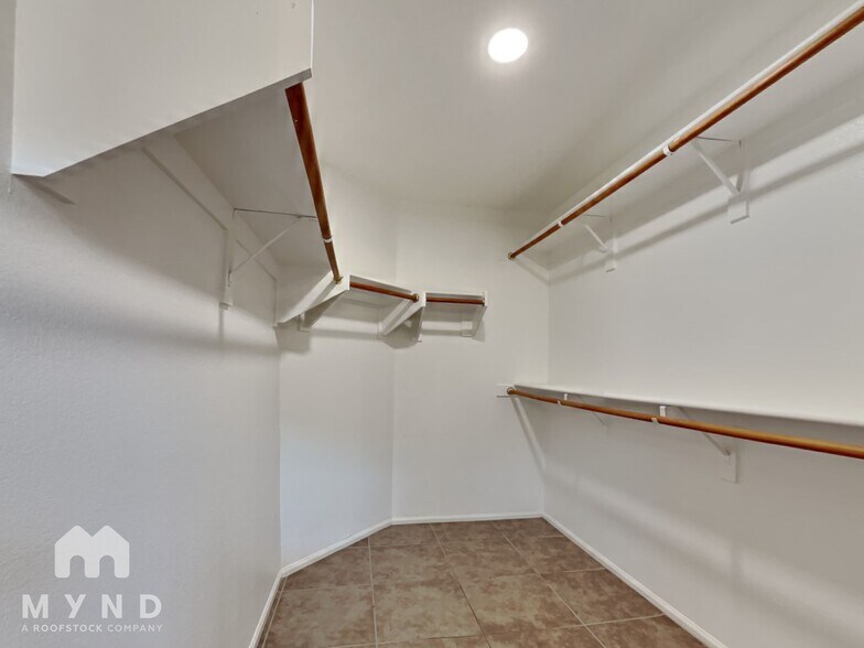 Building Photo - 11507 W Dana Ln