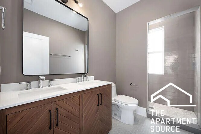 Building Photo - 3751 W School St