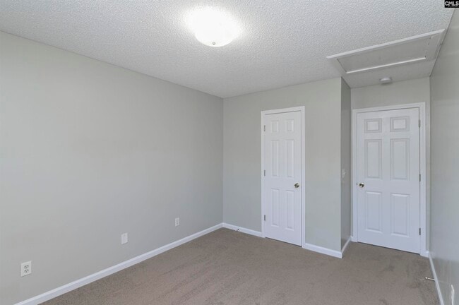 Building Photo - 141 Wigmore Ln
