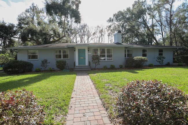 Primary Photo - 2240 Jose Cir W