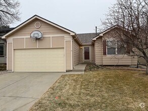 Building Photo - Spacious 4-Bedroom Ranch with Finished Bas...