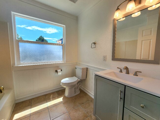 Building Photo - 2202 Cowhand Pl