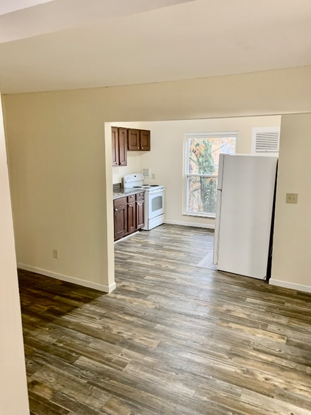 Building Photo - 139 Hendricks Blvd