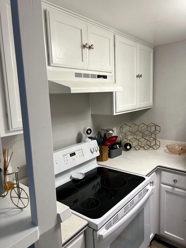 Building Photo - 1268 Moku Pl
