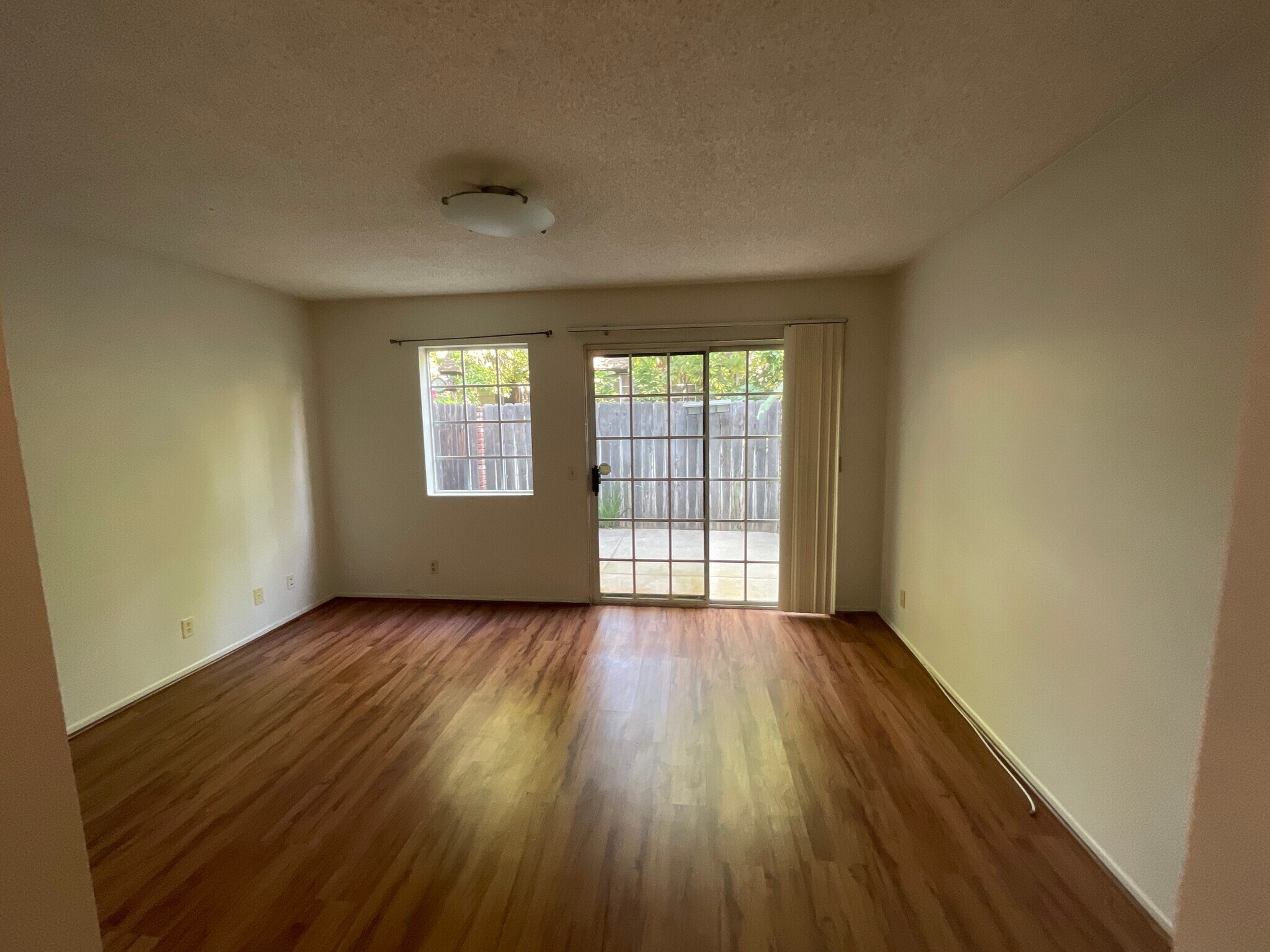 Building Photo - 215 W Lemon Ave