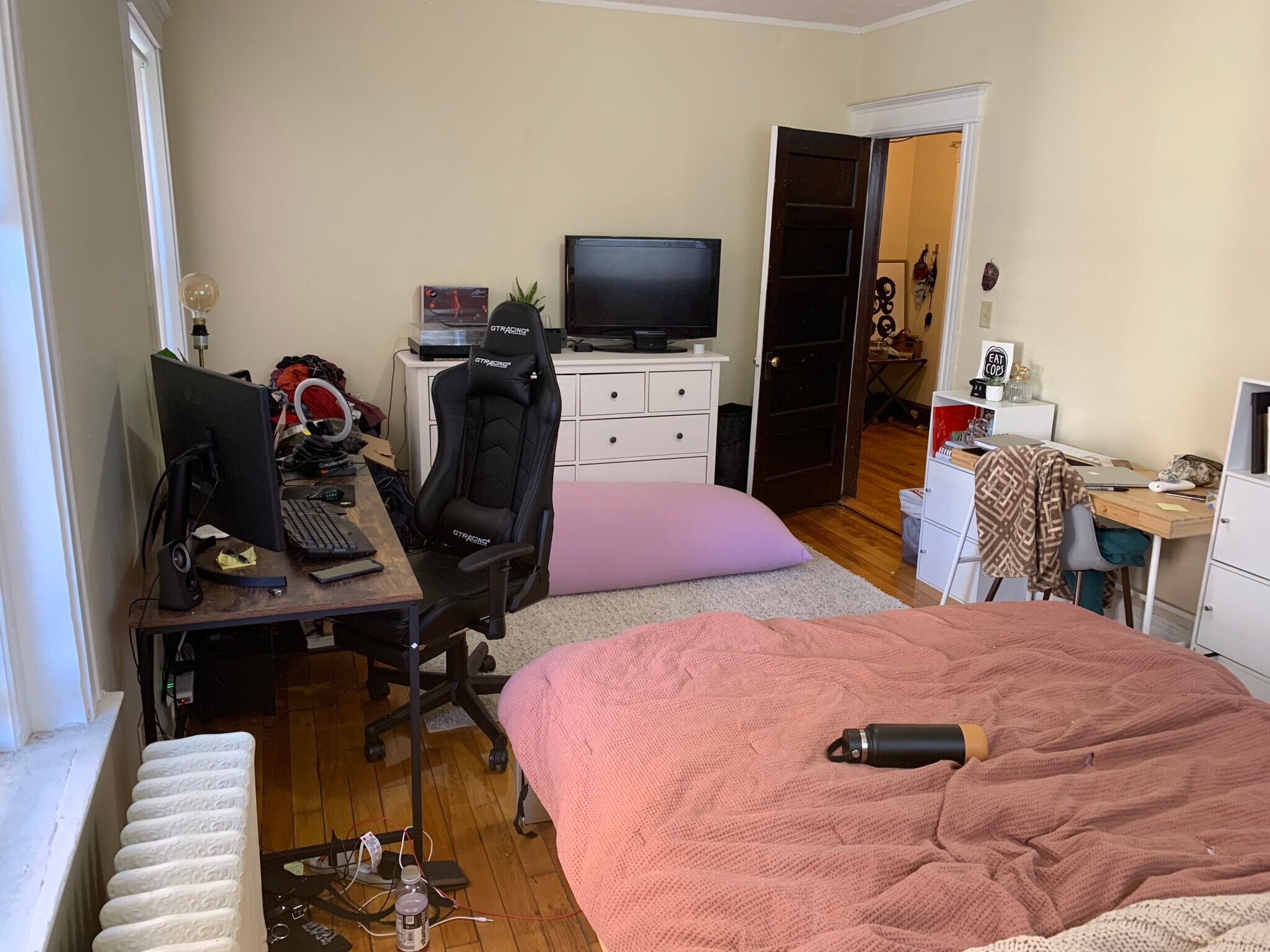 Building Photo - 216C South St