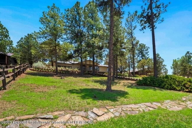 Building Photo - 125 McBride Dr