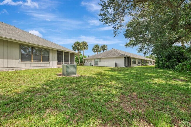 Building Photo - 952 N Beneva Rd